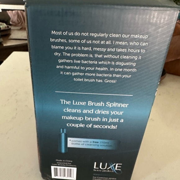 Luxe Brush Spinner in Teal and Black - Picture 2 of 7